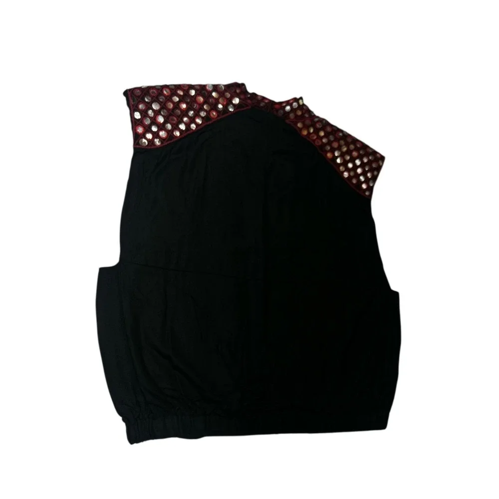 Sfera Casual Black Red Mirror Embroidered Open Front Vest Boho Large